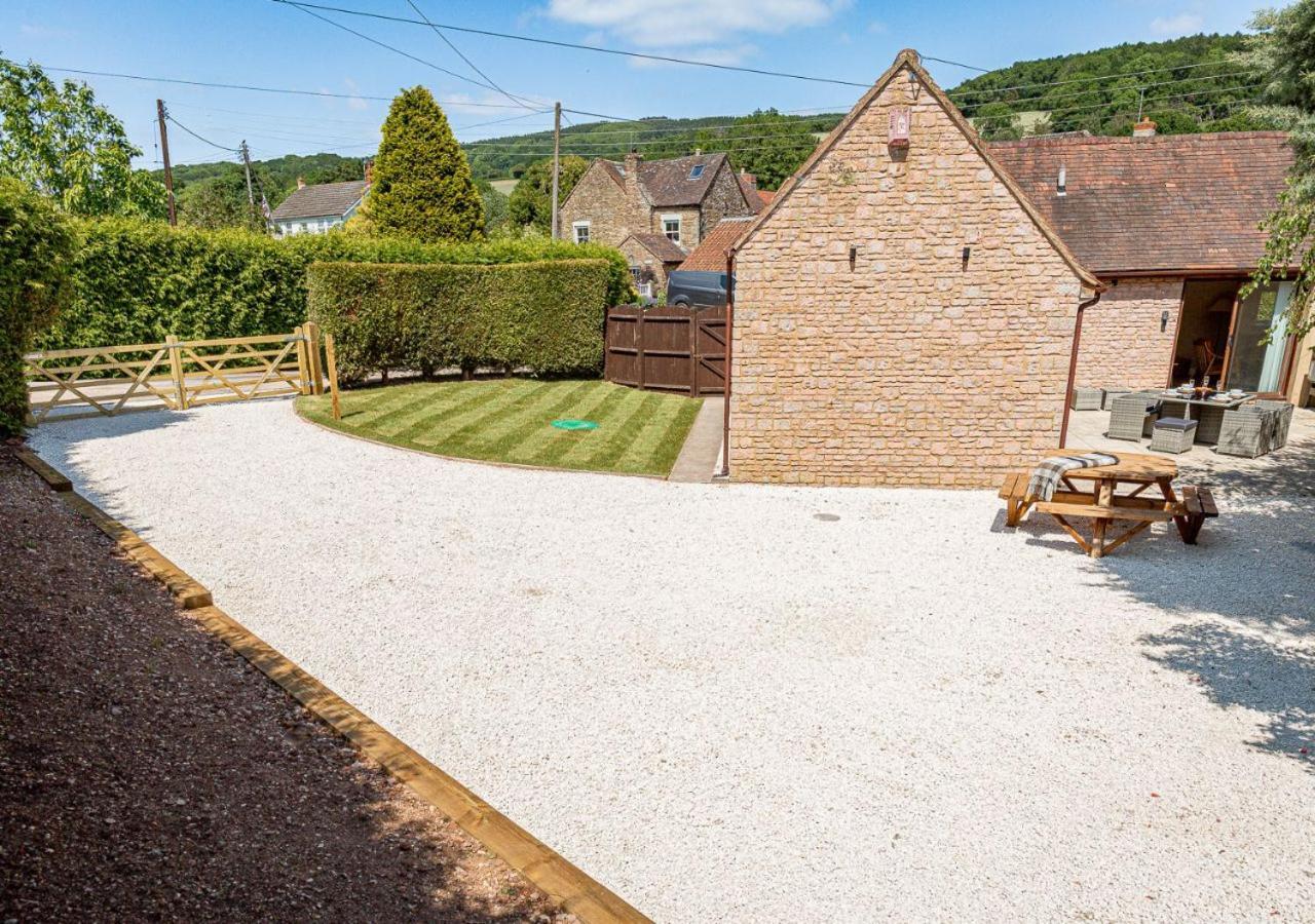 The Barn In Longhope - Luxury Barn Conversion Eksteriør bilde